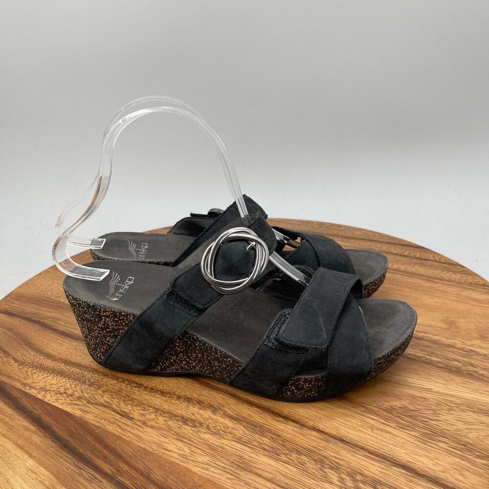 Dansko Susie Sandals Womens Size 7.5 / 38 Black Nubuck Leather Wedge Ankle Strap